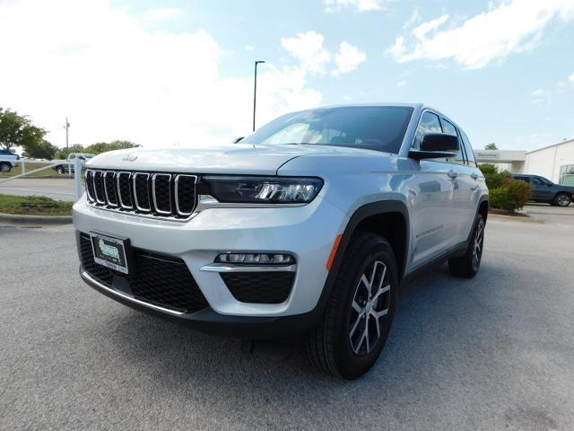 2025 Jeep Grand Cherokee Vehicle Photo in Gatesville, TX 76528