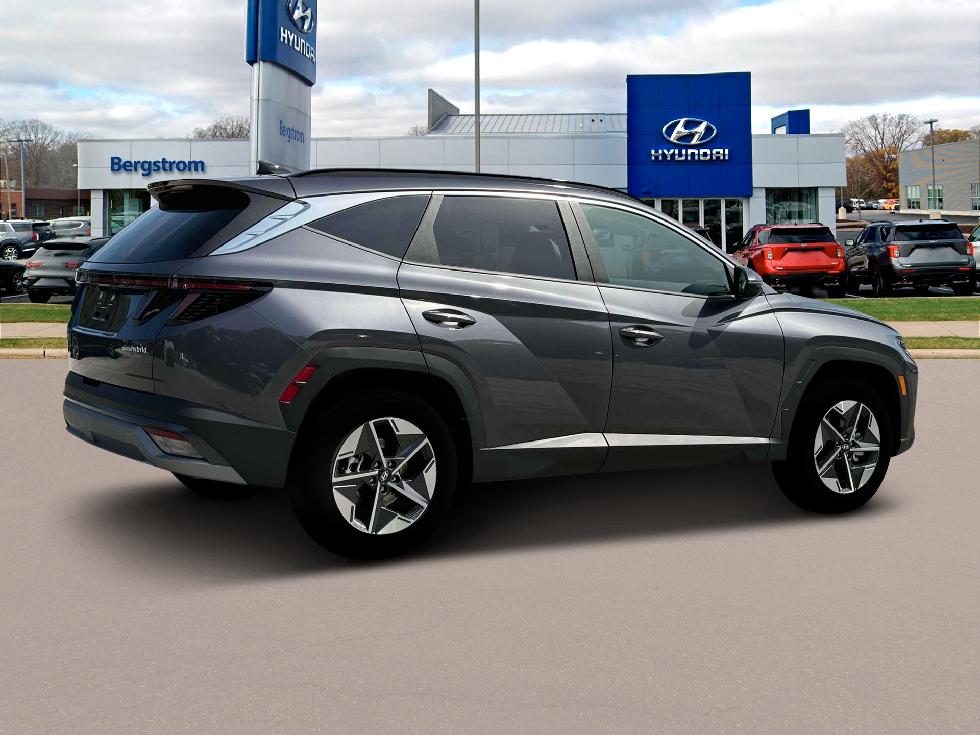 2025 Hyundai TUCSON Hybrid Vehicle Photo in Green Bay, WI 54304