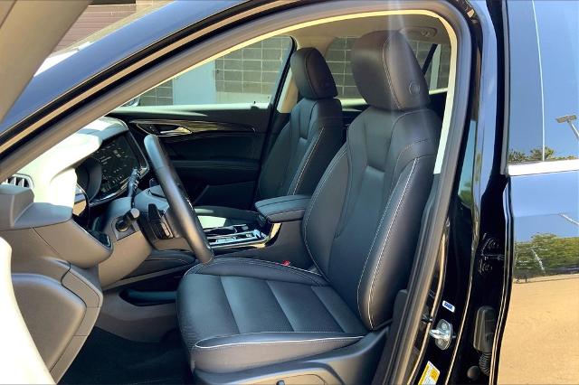 2023 Buick Envision Vehicle Photo in Lees Summit, MO 64086