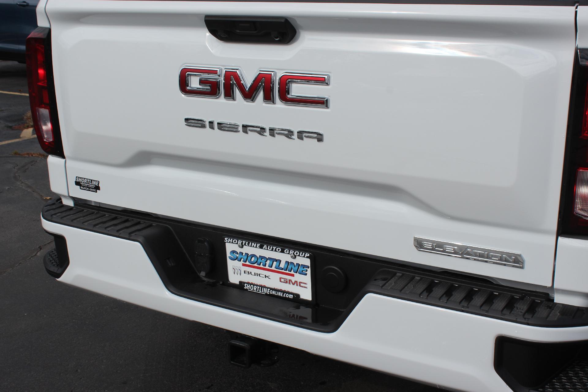 2025 GMC Sierra 1500 Vehicle Photo in AURORA, CO 80012-4011