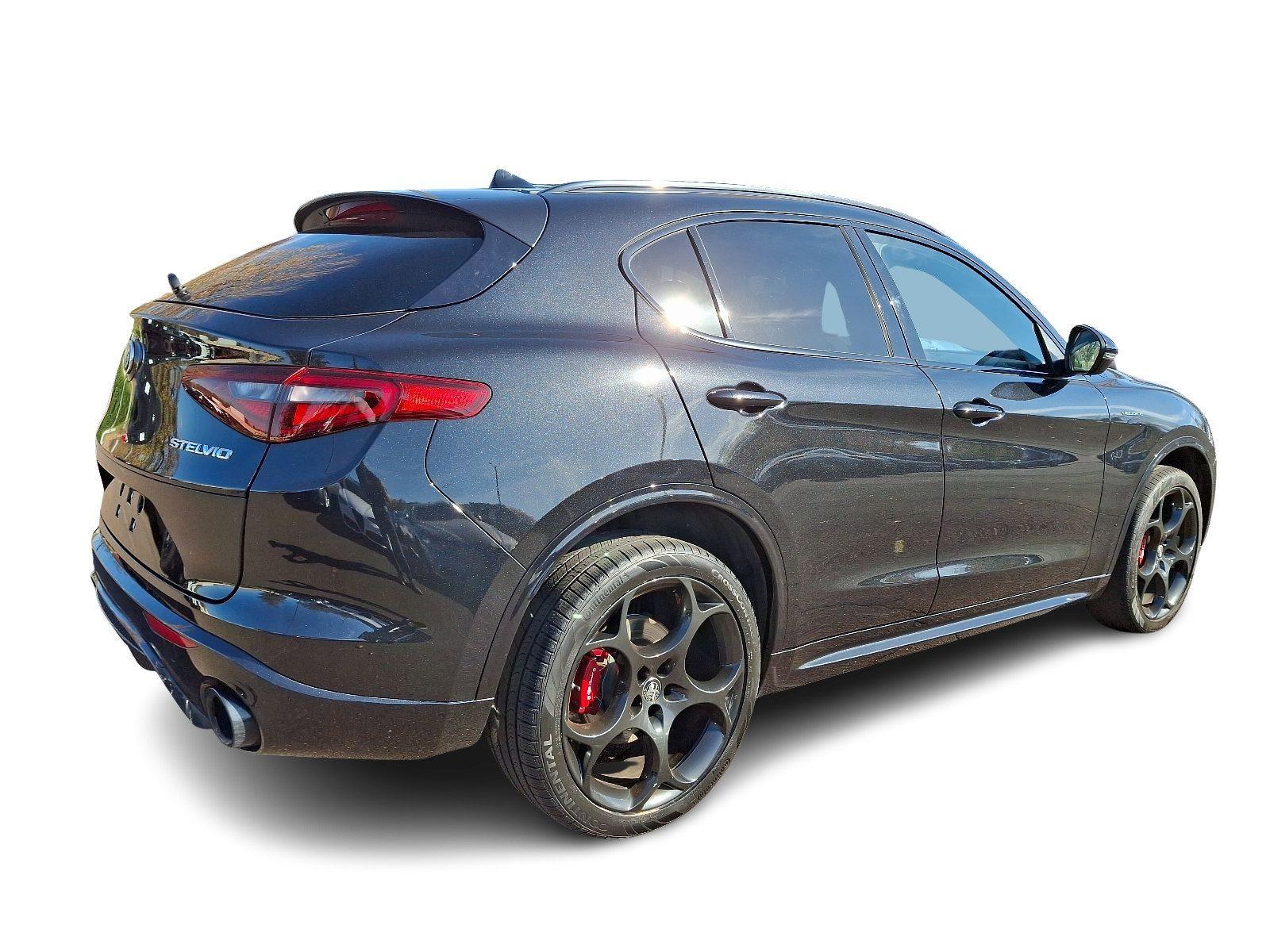 2022 Alfa Romeo Stelvio Vehicle Photo in Willow Grove, PA 19090