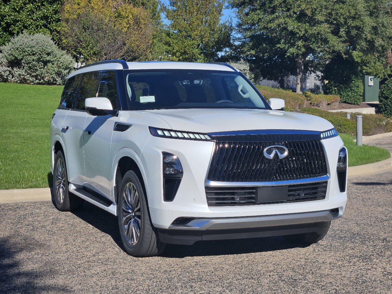 2025 INFINITI QX80 Vehicle Photo in Fort Worth, TX 76132