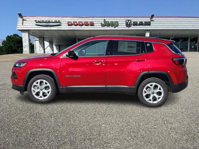 2025 Jeep Compass Vehicle Photo in Ennis, TX 75119-5114