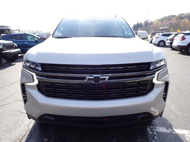 2021 Chevrolet Suburban Vehicle Photo in ZELIENOPLE, PA 16063-2910