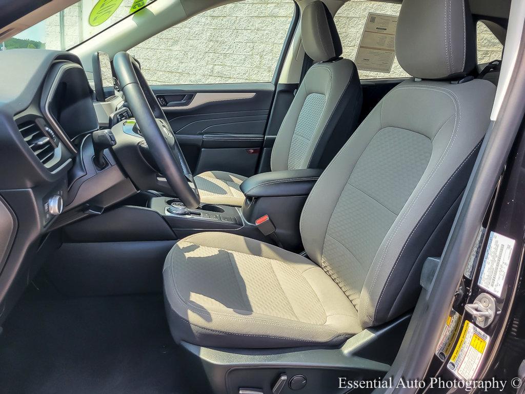 2022 Ford Escape Vehicle Photo in Saint Charles, IL 60174