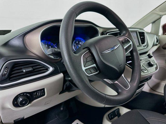 2018 Chrysler Pacifica Vehicle Photo in Doylsetown, PA 18901