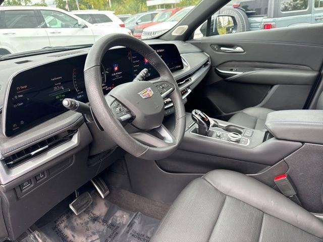 2024 Cadillac XT4 Vehicle Photo in MEDINA, OH 44256-9631