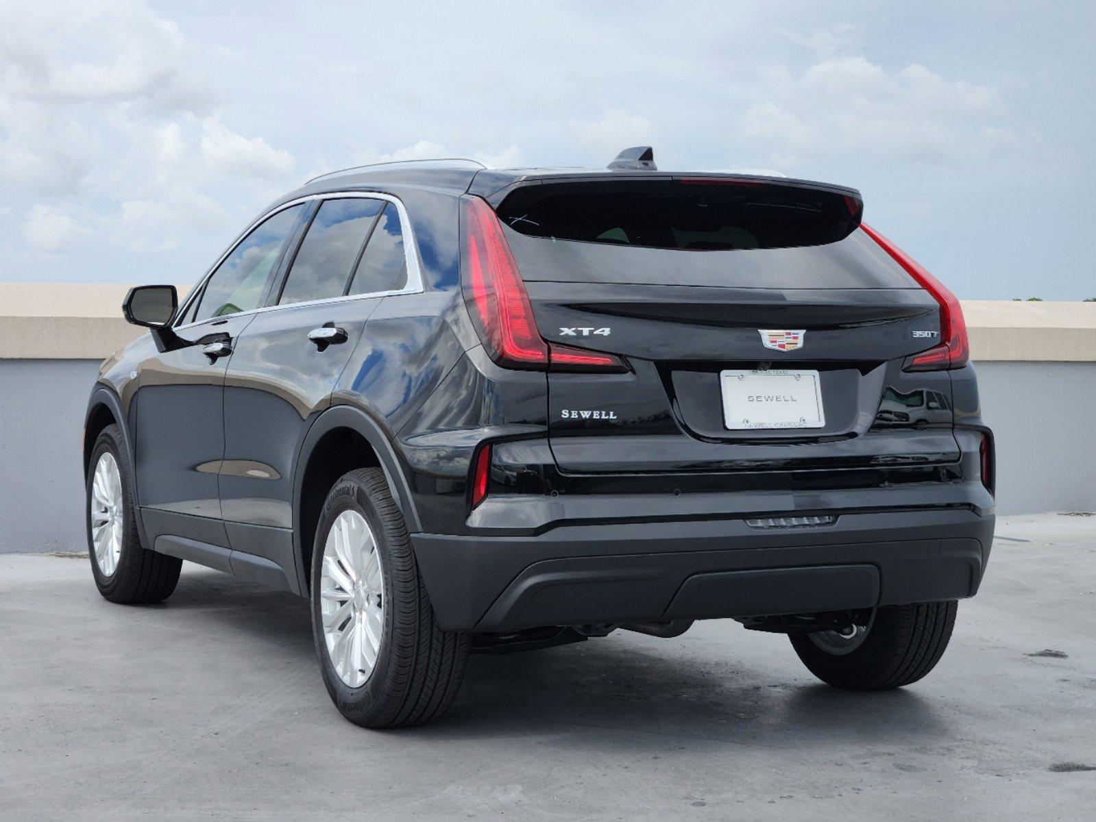 2024 Cadillac XT4 Vehicle Photo in DALLAS, TX 75209-3095