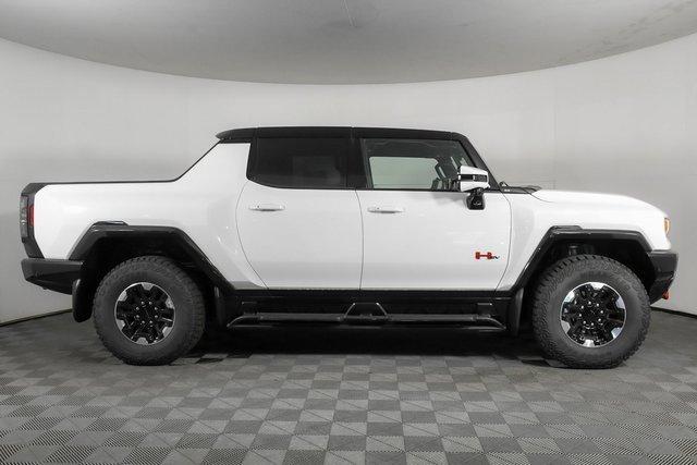 2024 GMC HUMMER EV Pickup Vehicle Photo in PUYALLUP, WA 98371-4149