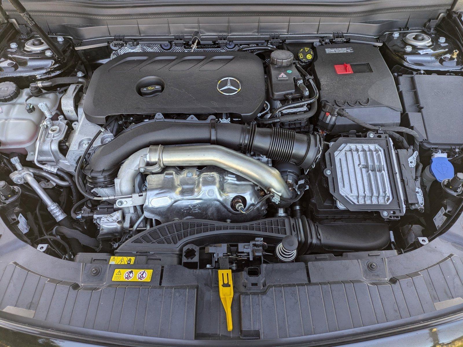 2024 Mercedes-Benz GLB Vehicle Photo in Sarasota, FL 34231