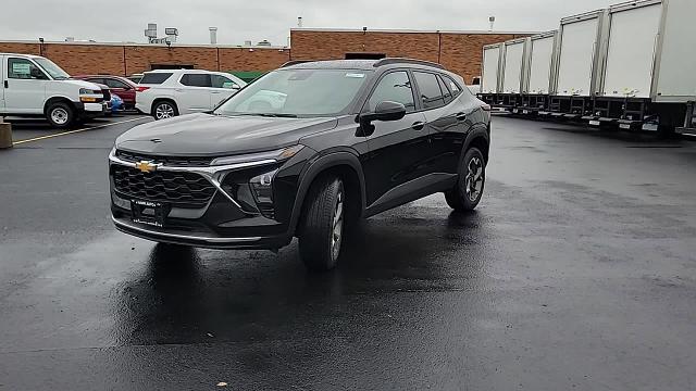 2025 Chevrolet Trax Vehicle Photo in JOLIET, IL 60435-8135