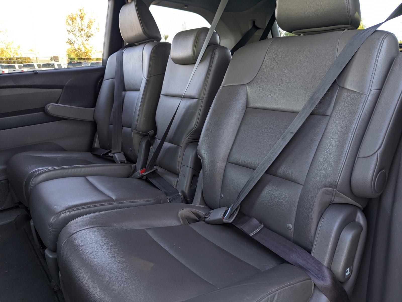 2015 Honda Odyssey Vehicle Photo in VALENCIA, CA 91355-1705