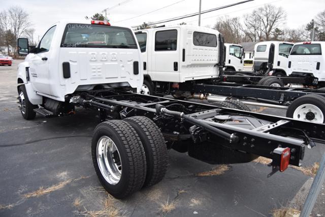 2023 Chevrolet Silverado 6500 HD Vehicle Photo in WHITMAN, MA 02382-1041