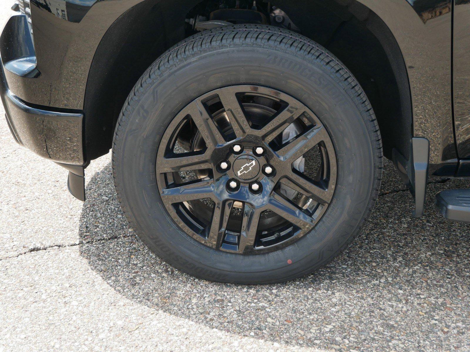 2023 Chevrolet Silverado 1500 Vehicle Photo in OWATONNA, MN 55060-4060