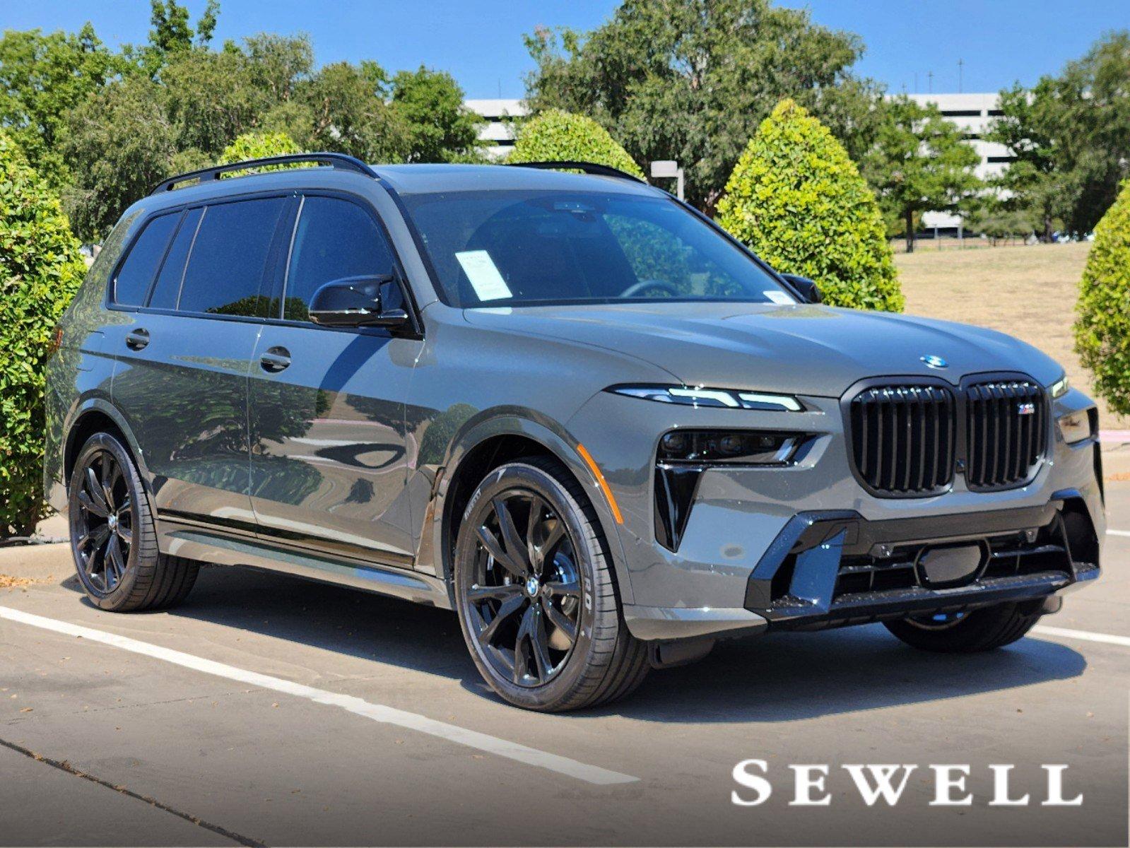 2025 BMW X7 M60i Vehicle Photo in PLANO, TX 75024