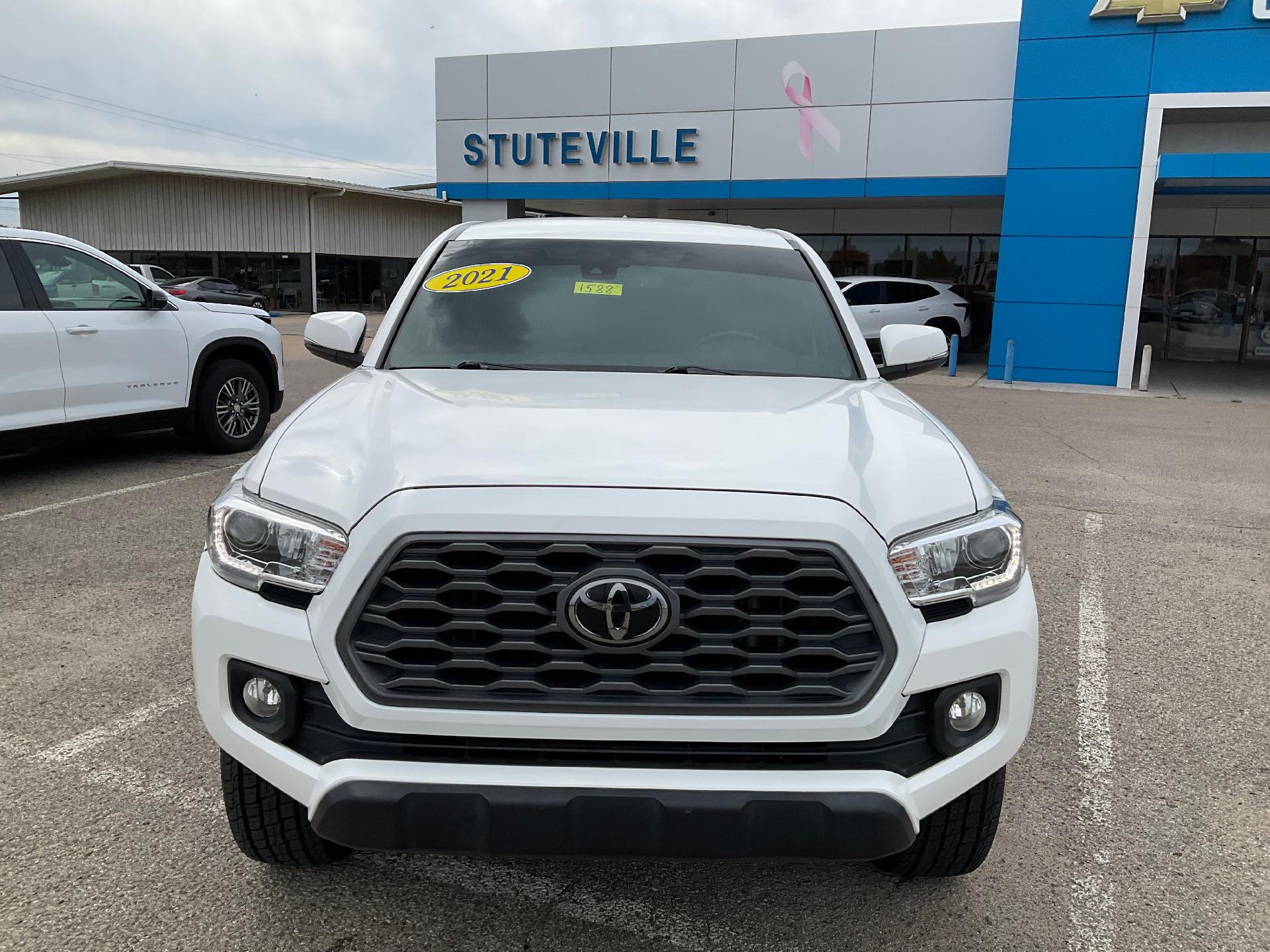 2021 Toyota Tacoma 4WD Vehicle Photo in PONCA CITY, OK 74601-1036