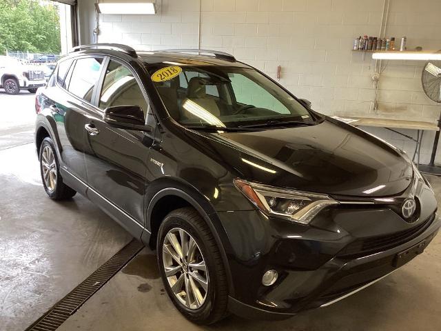 Used 2018 Toyota RAV4 Limited with VIN JTMDJREV5JD183882 for sale in Muncie, IN