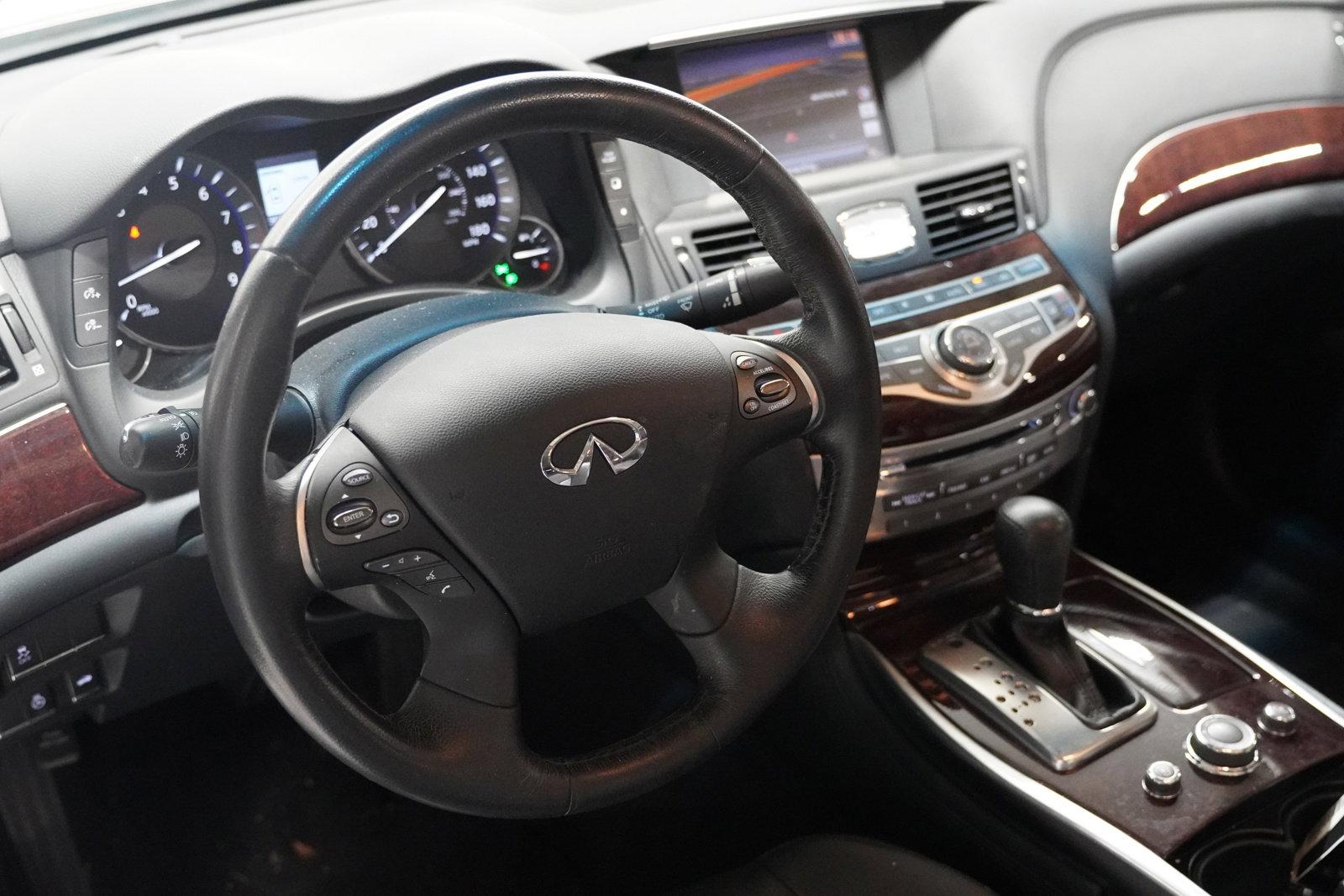 2016 INFINITI Q70L Vehicle Photo in GRAPEVINE, TX 76051