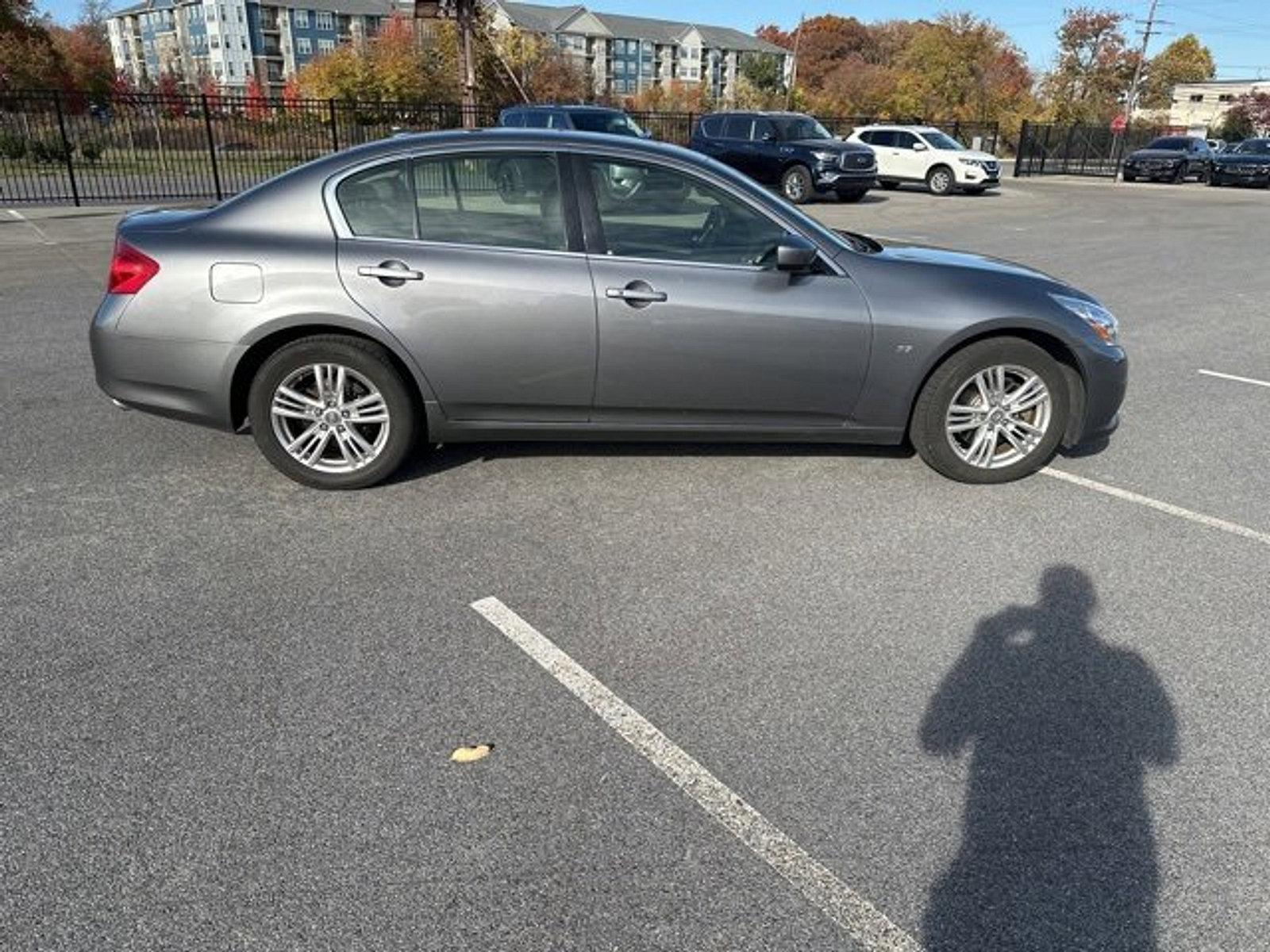 2015 INFINITI Q40 Vehicle Photo in Willow Grove, PA 19090