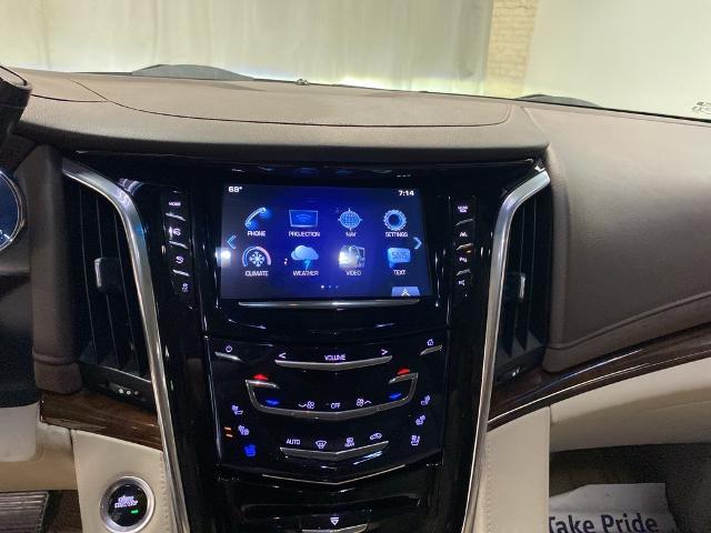 2017 Cadillac Escalade Vehicle Photo in ASHLAND, KY 41101-7620