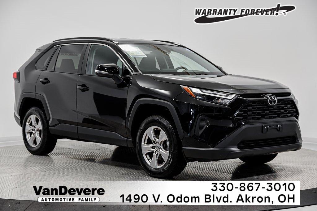 2022 Toyota RAV4 Vehicle Photo in AKRON, OH 44320-4088