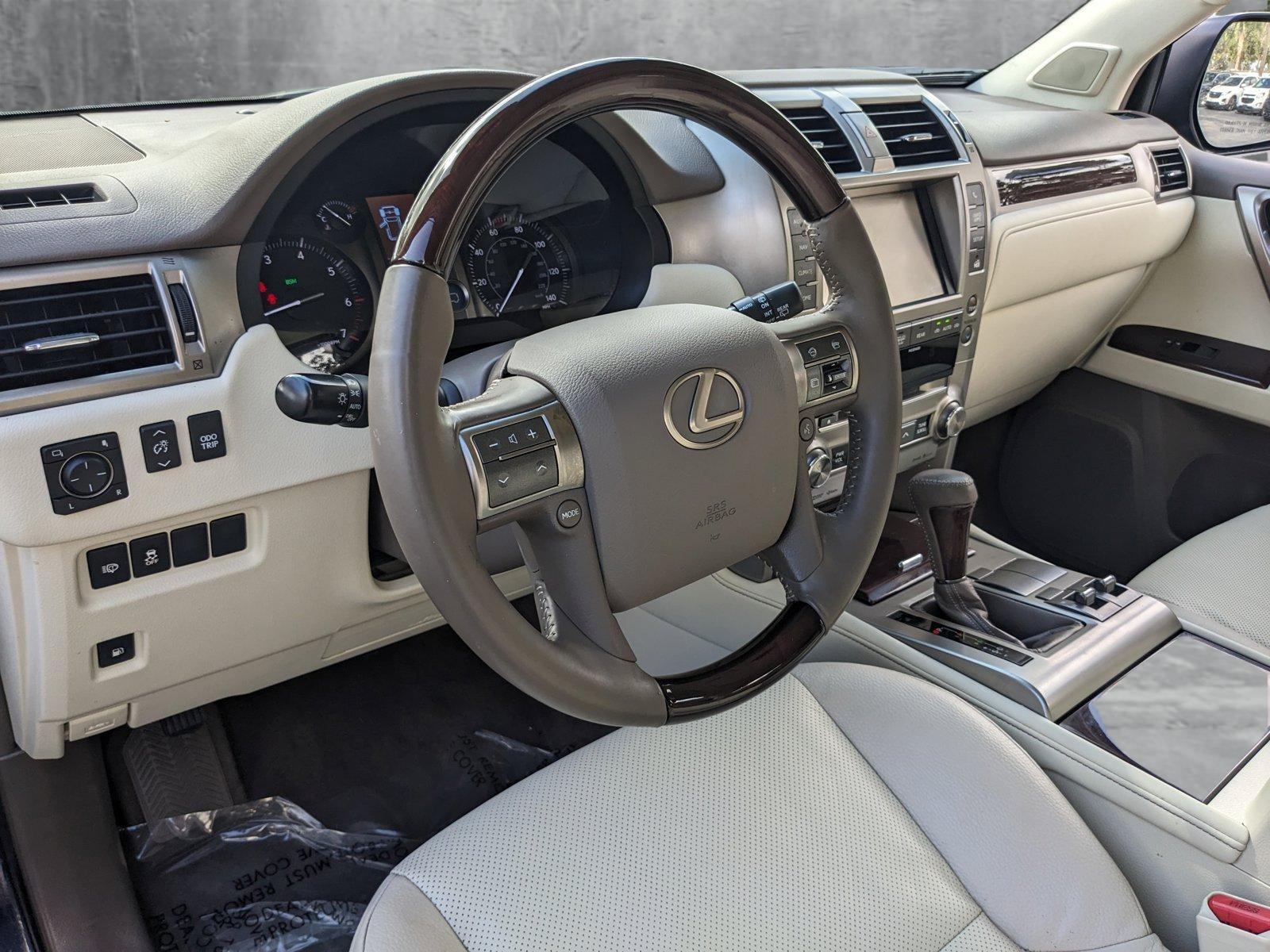 2019 Lexus GX 460 Vehicle Photo in GREENACRES, FL 33463-3207