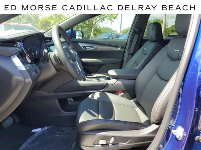 2024 Cadillac XT5 Vehicle Photo in DELRAY BEACH, FL 33483-3294