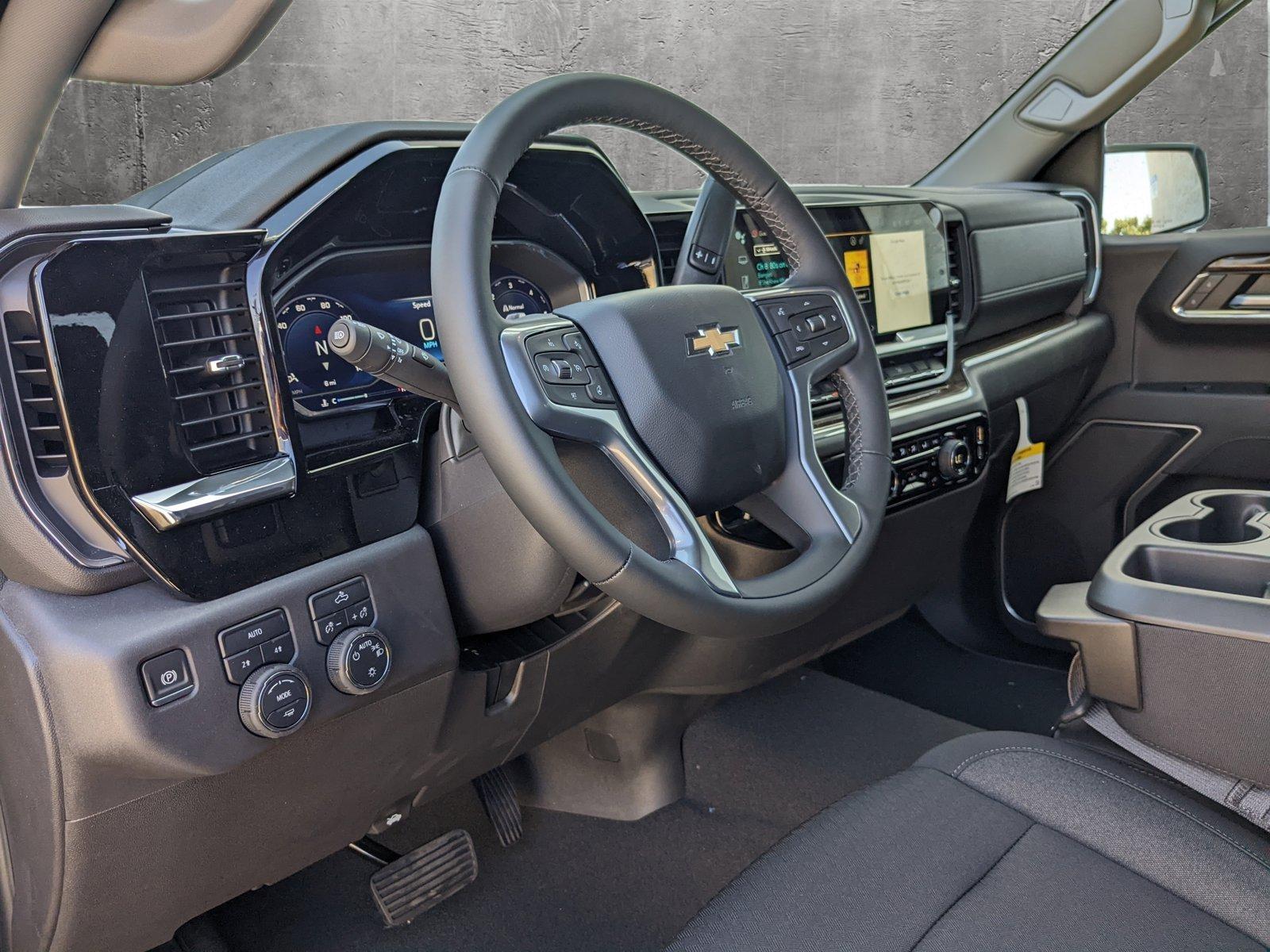 2024 Chevrolet Silverado 1500 Vehicle Photo in VALENCIA, CA 91355-1705