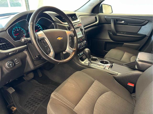 2016 Chevrolet Traverse Vehicle Photo in RED SPRINGS, NC 28377-1640