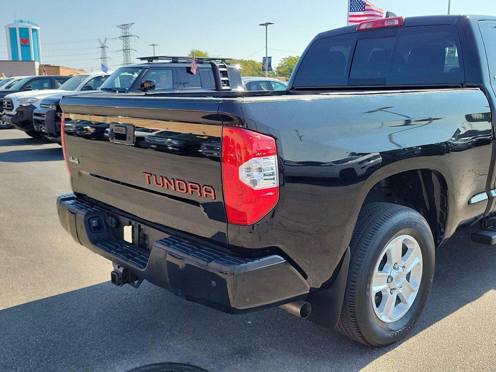 2021 Toyota Tundra 4WD Vehicle Photo in Saint Charles, IL 60174