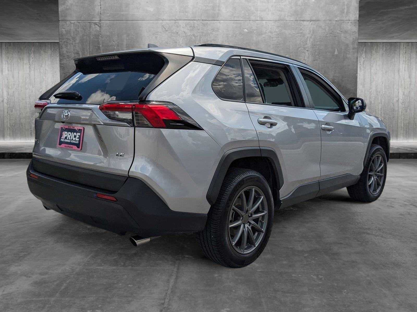 2020 Toyota RAV4 Vehicle Photo in Winter Park, FL 32792