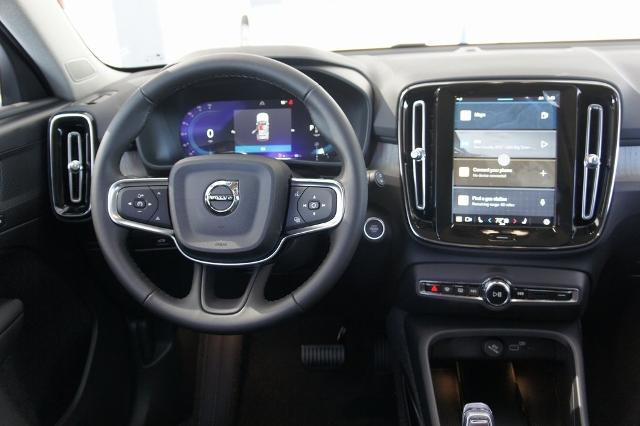 2023 Volvo XC40 Vehicle Photo in Grapevine, TX 76051