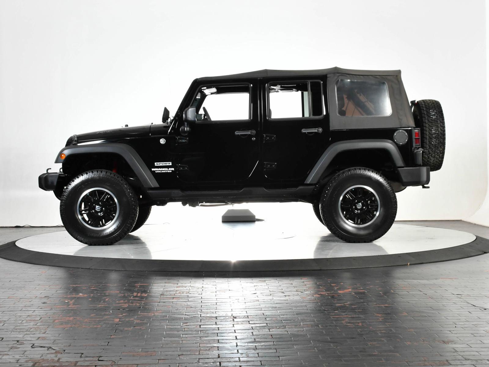 2010 Jeep Wrangler Unlimited Vehicle Photo in DALLAS, TX 75235