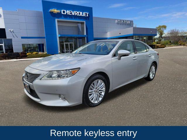 2013 Lexus ES 350 Vehicle Photo in DANBURY, CT 06810-5034