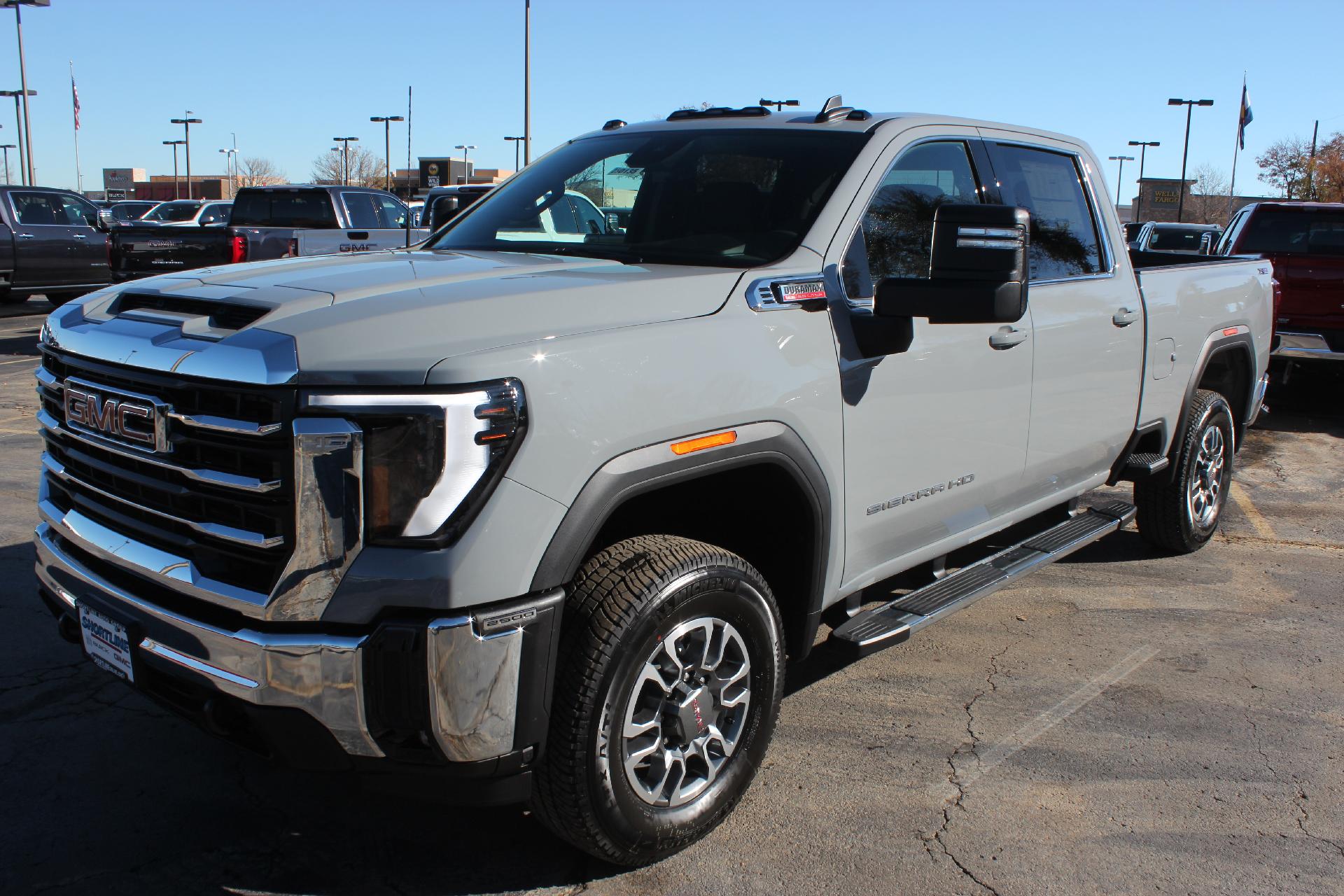 2025 GMC Sierra 2500 HD Vehicle Photo in AURORA, CO 80012-4011