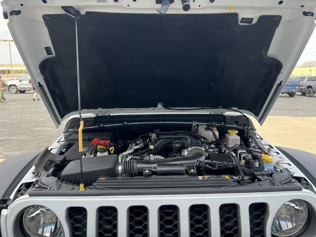 2023 Jeep Gladiator Vehicle Photo in MANHATTAN, KS 66502-5036