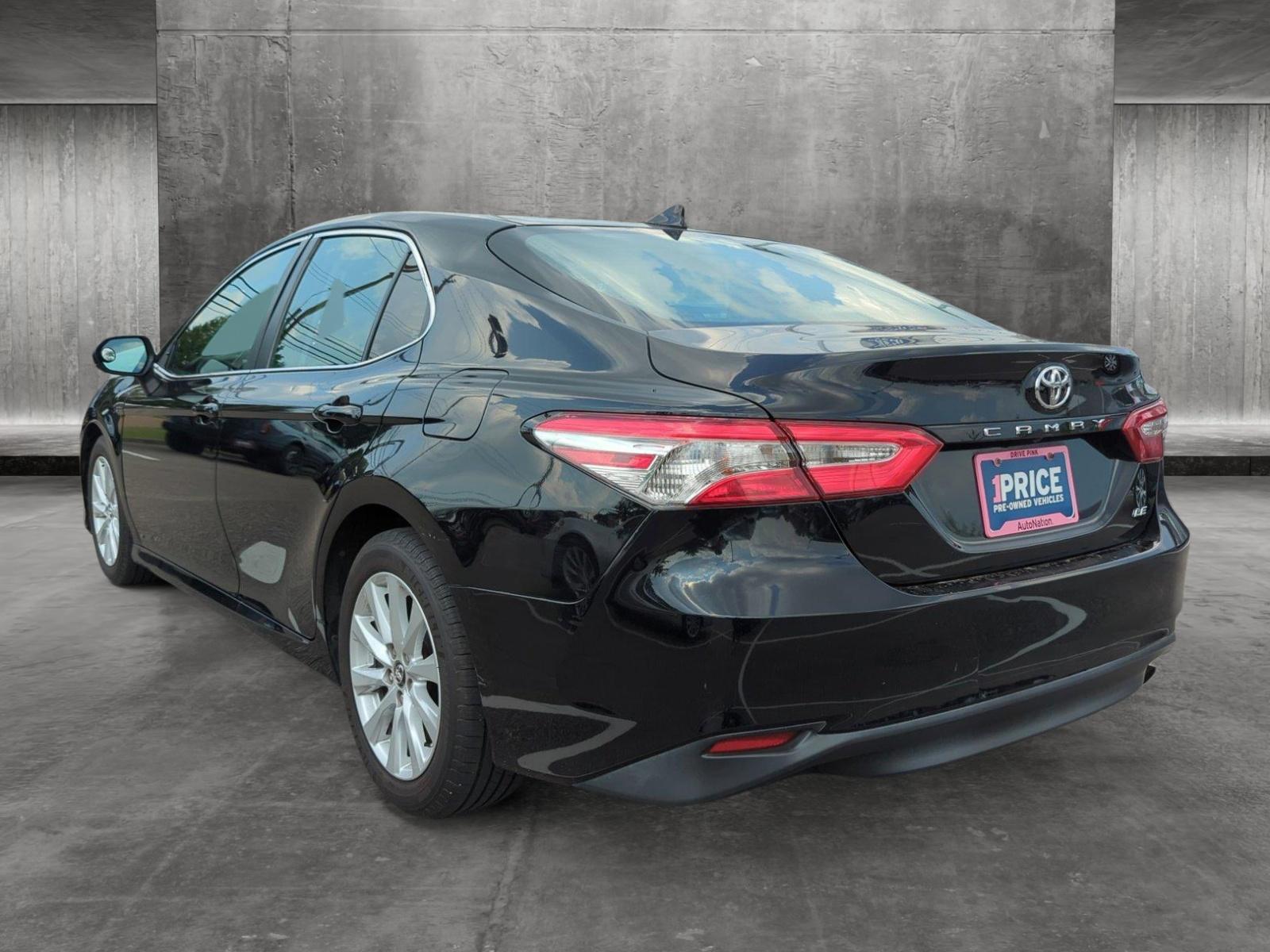 2019 Toyota Camry Vehicle Photo in Memphis, TN 38133