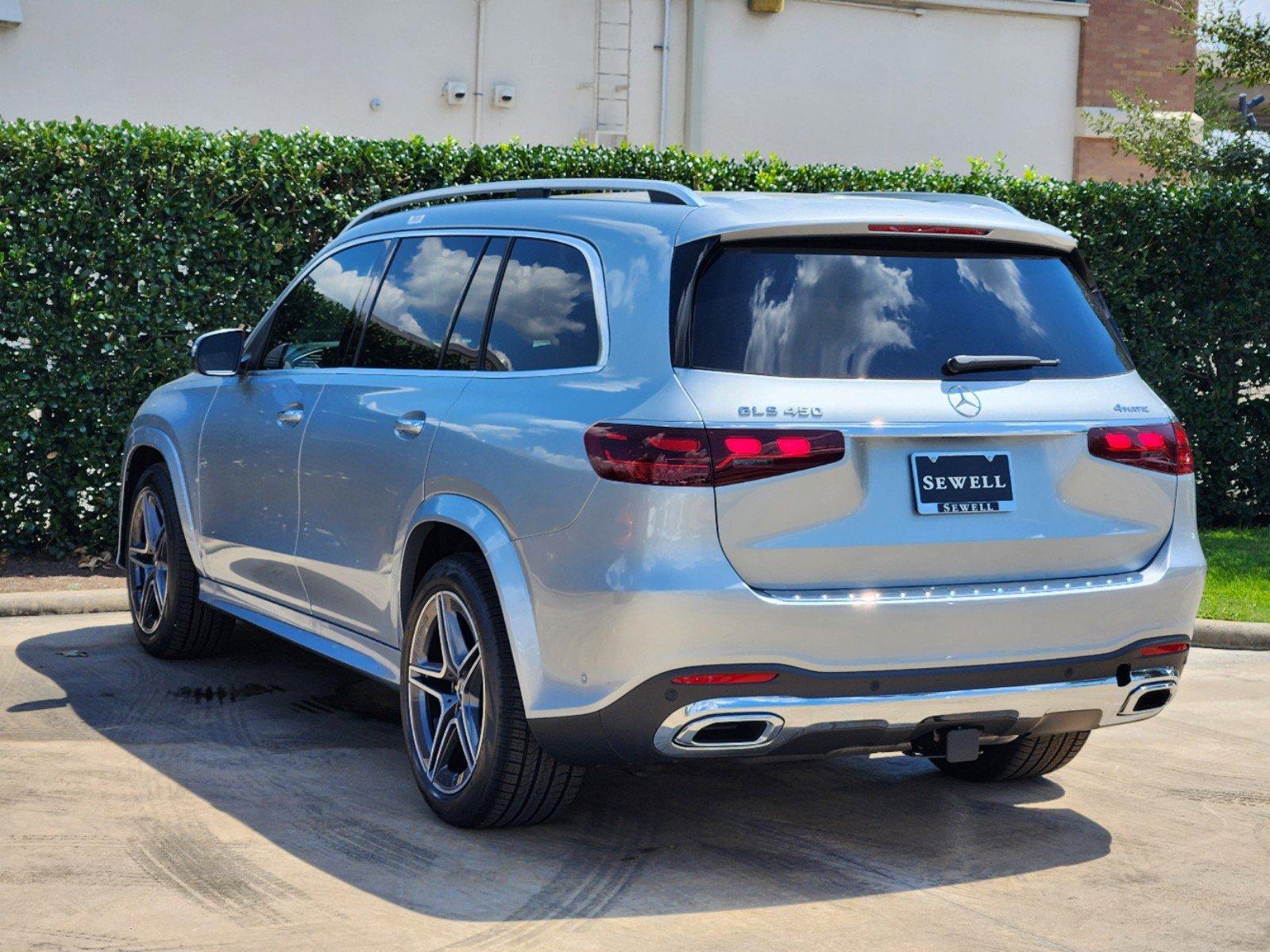 2025 Mercedes-Benz GLS Vehicle Photo in HOUSTON, TX 77079