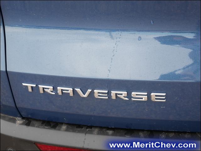 2024 Chevrolet Traverse Vehicle Photo in MAPLEWOOD, MN 55119-4794