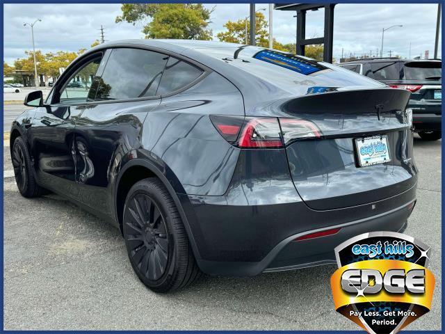 2024 Tesla Model Y Vehicle Photo in FREEPORT, NY 11520-3923