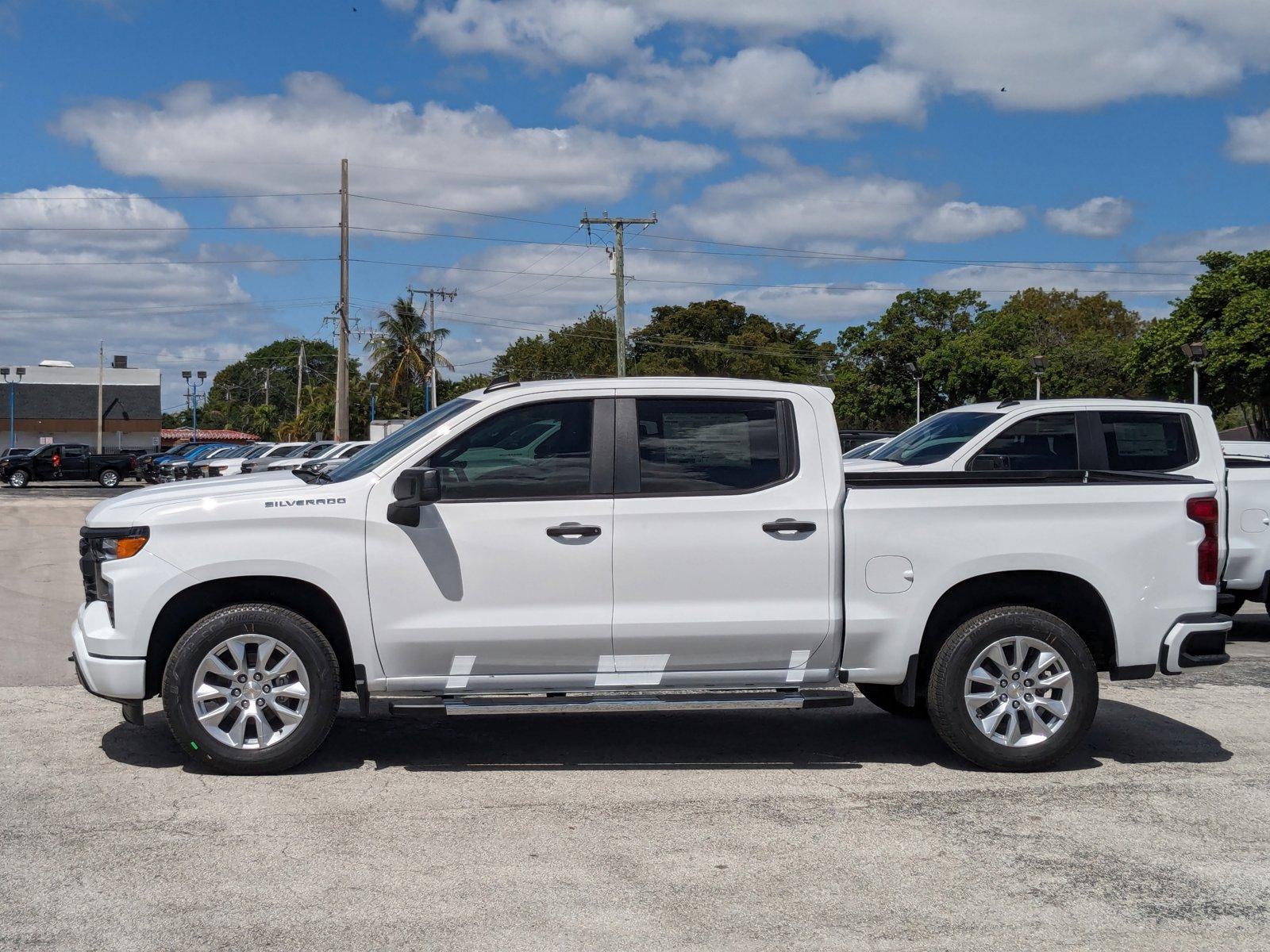 2024 Chevrolet Silverado 1500 Vehicle Photo in MIAMI, FL 33134-2699