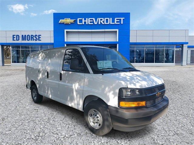 2024 Chevrolet Express Cargo 2500 Vehicle Photo in SUNRISE, FL 33323-3202