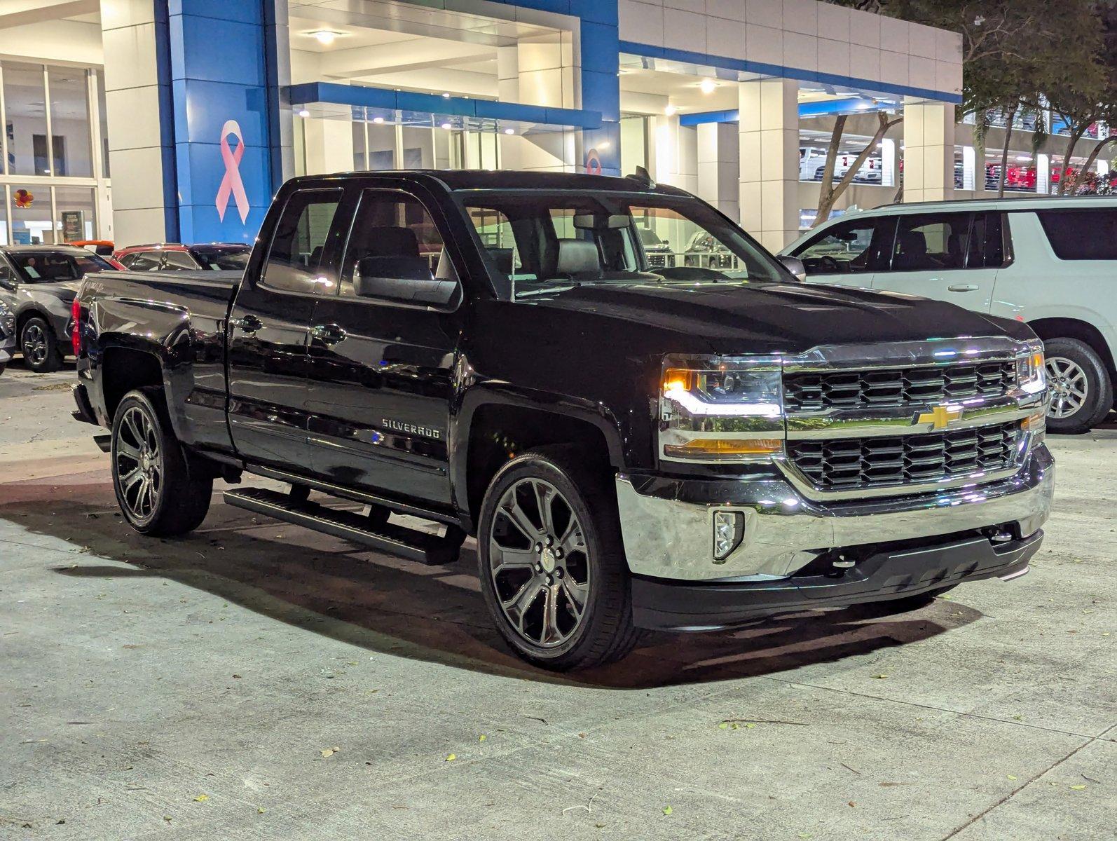 2018 Chevrolet Silverado 1500 Vehicle Photo in PEMBROKE PINES, FL 33024-6534