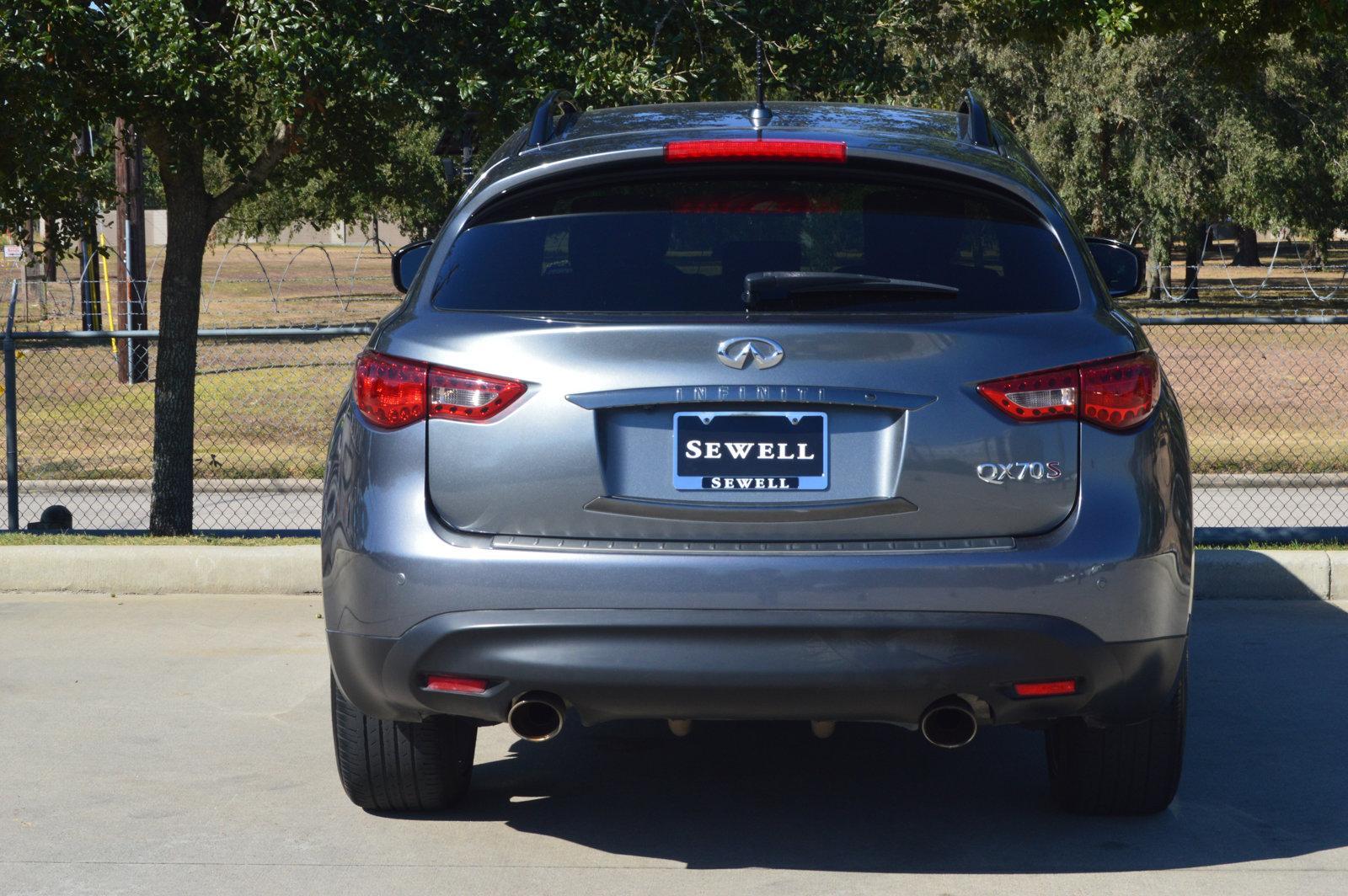 2017 INFINITI QX70 Vehicle Photo in Houston, TX 77090