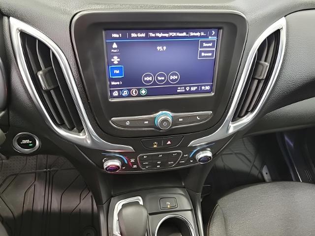 2022 Chevrolet Equinox Vehicle Photo in NEENAH, WI 54956-2243