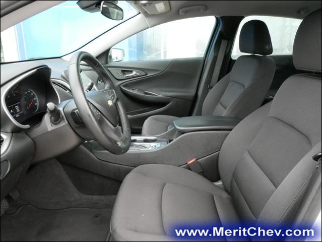 2023 Chevrolet Malibu Vehicle Photo in MAPLEWOOD, MN 55119-4794