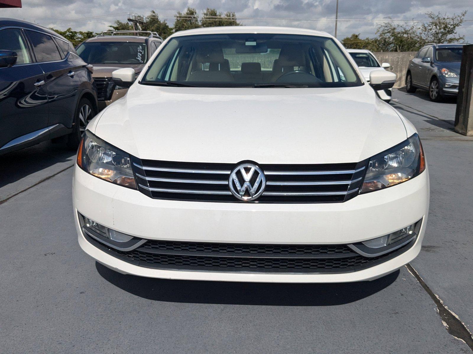 2015 Volkswagen Passat Vehicle Photo in Miami, FL 33135