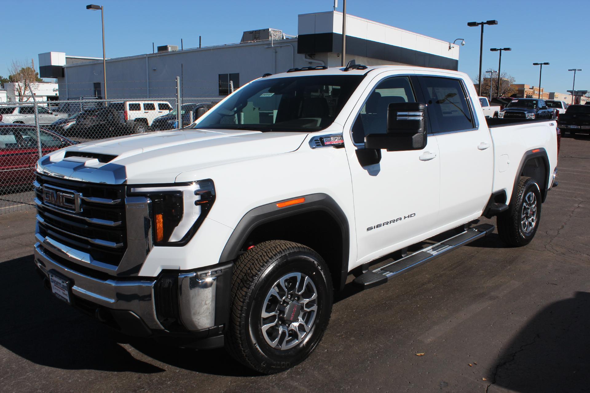 2025 GMC Sierra 2500 HD Vehicle Photo in AURORA, CO 80012-4011