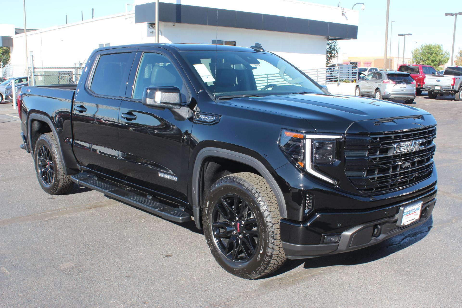 2025 GMC Sierra 1500 Vehicle Photo in AURORA, CO 80012-4011