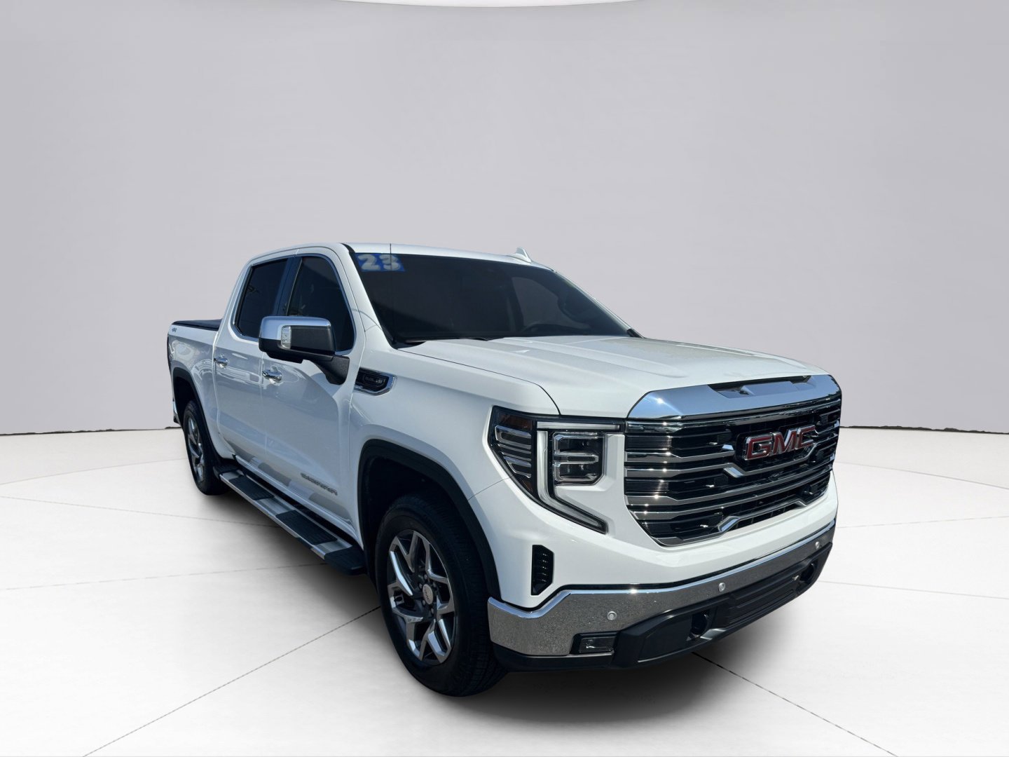 2023 GMC Sierra 1500 Vehicle Photo in LEOMINSTER, MA 01453-2952